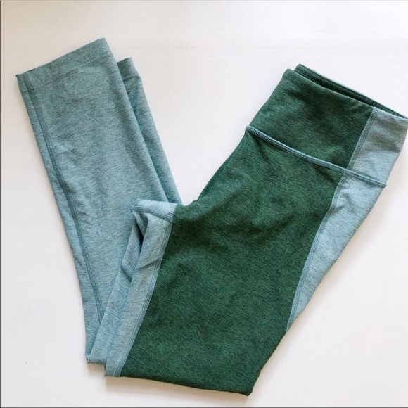 Outdoor Voices Two Toned Leggings - Picture 5 of 8